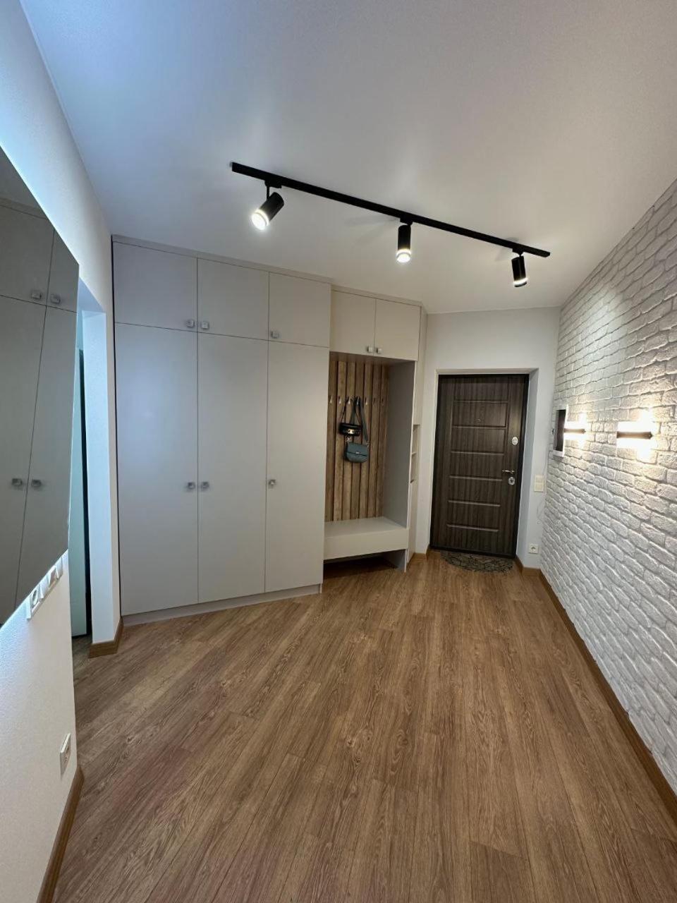 Stepana Bandery 35 Apartment
