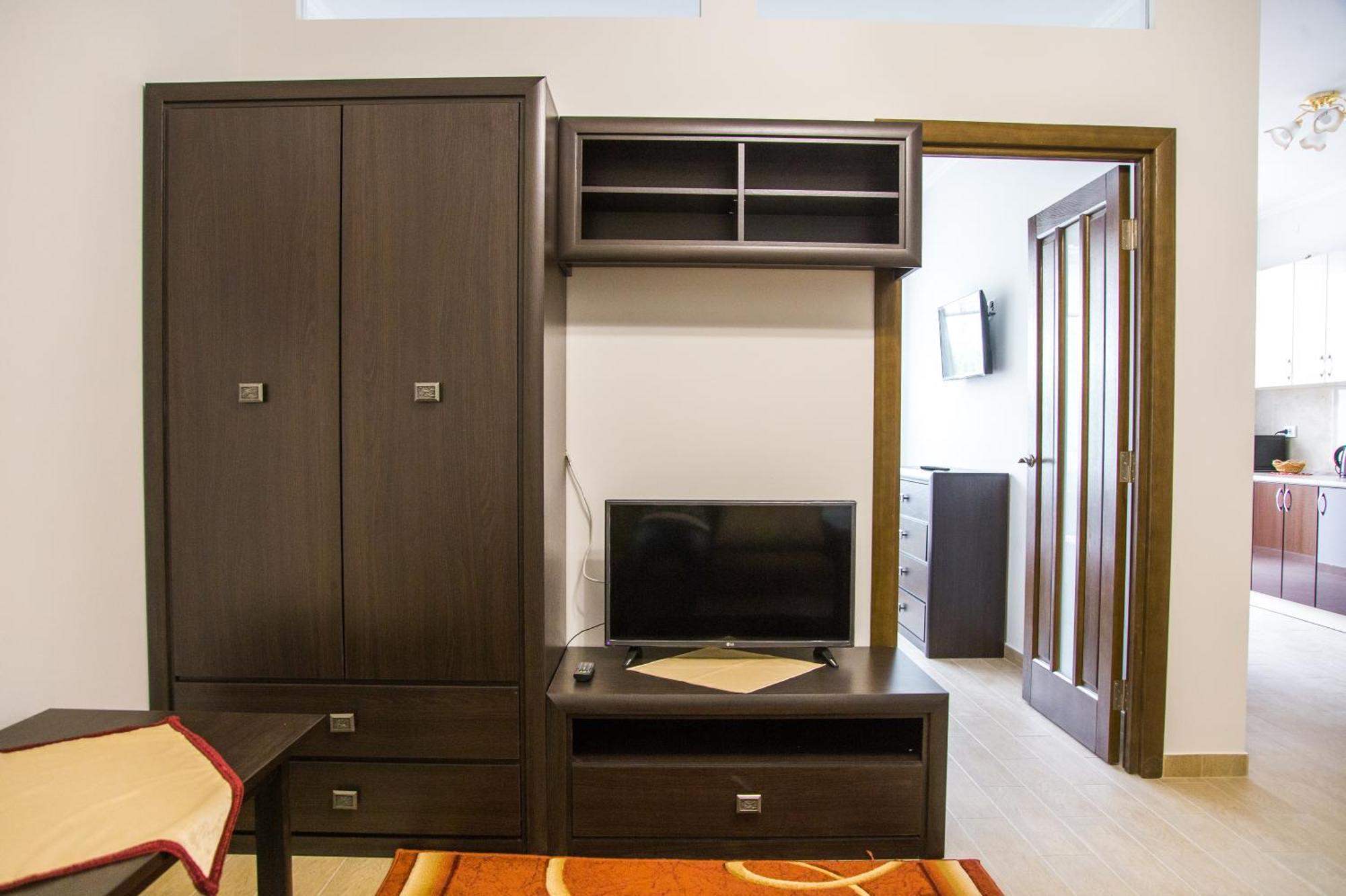 Apartment Stepana Bandery 35