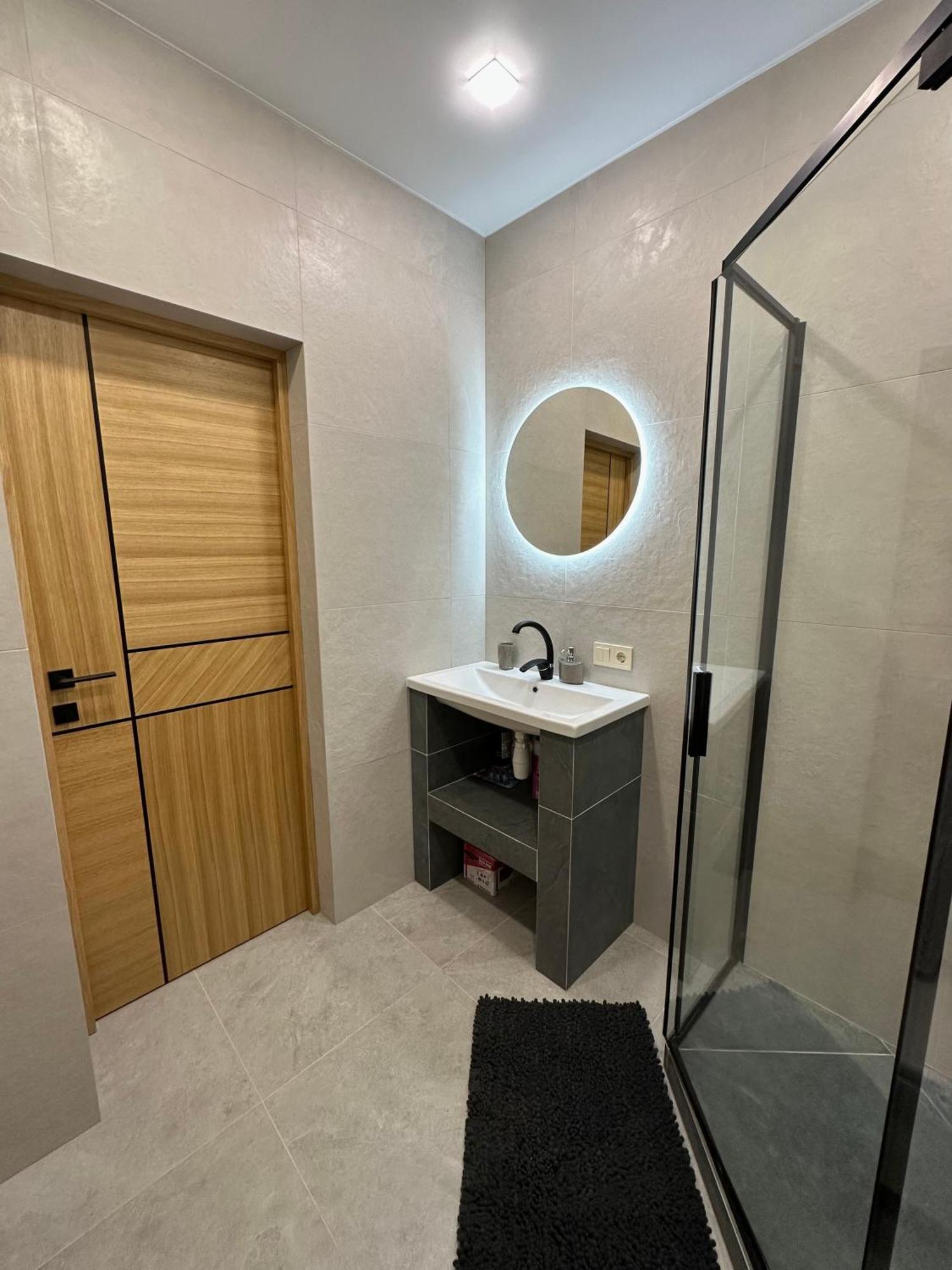 Apartment Stepana Bandery 35